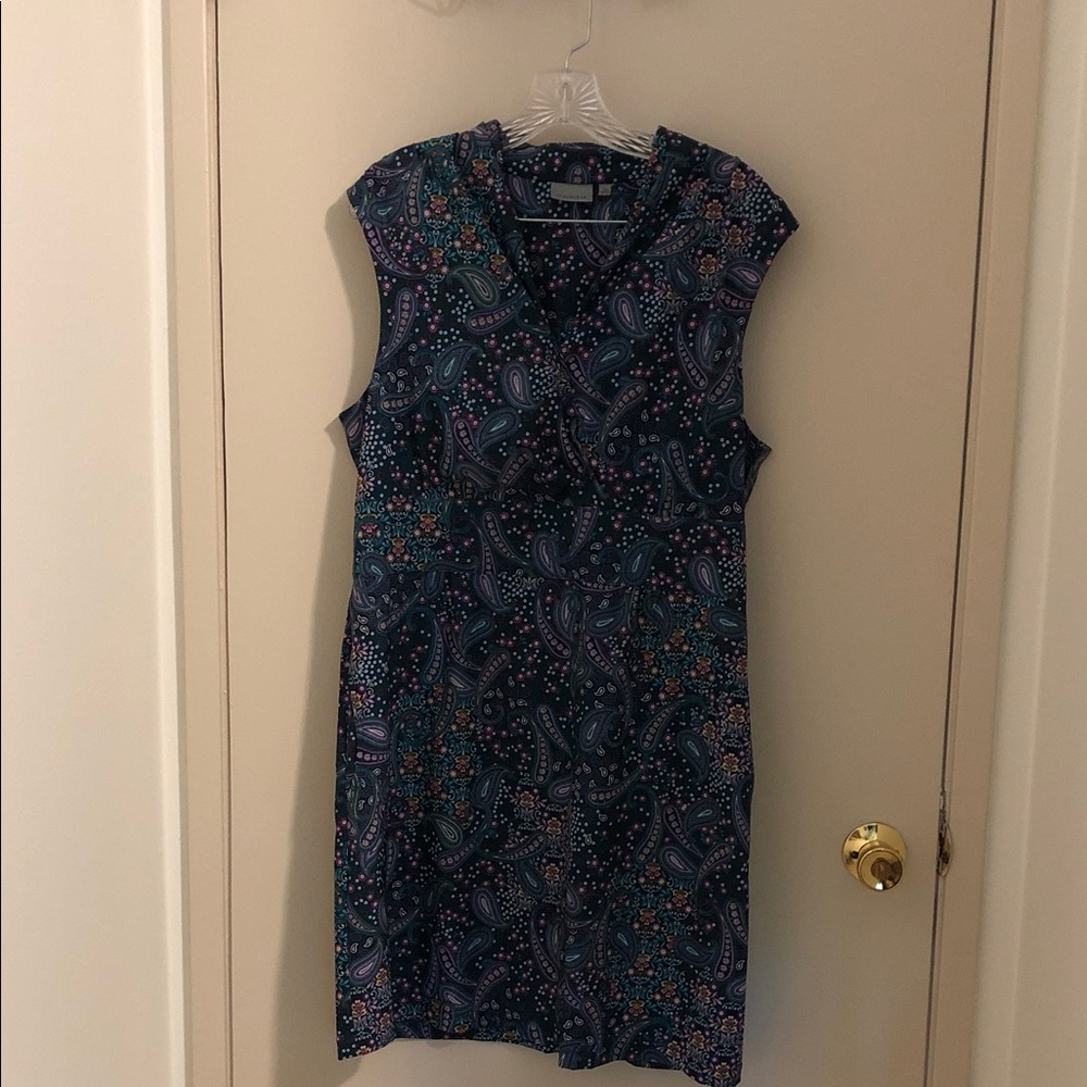 Athleta Sleeveless Navy Paisley Shift Dress with pockets